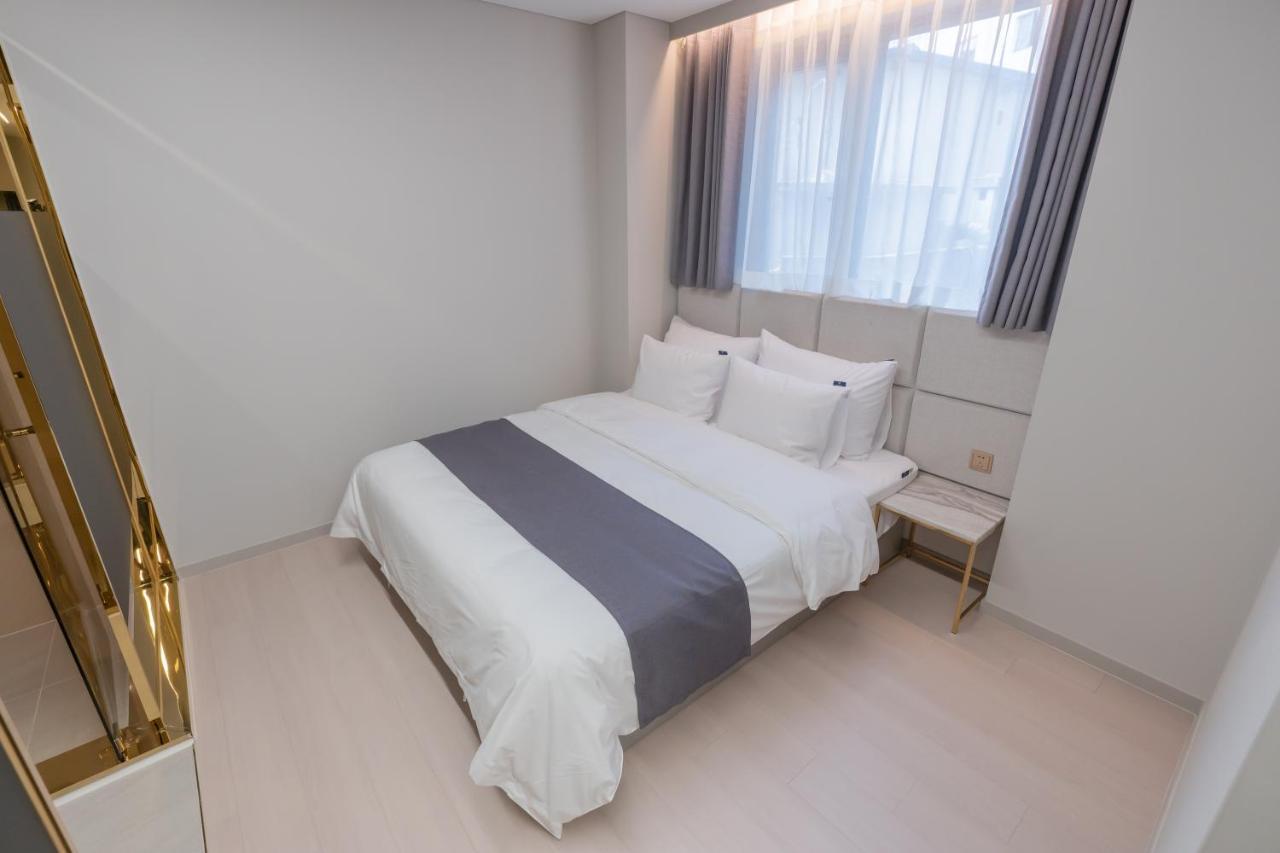 Denbasta Central Hotel Seomyeon Μπουσάν Εξωτερικό φωτογραφία