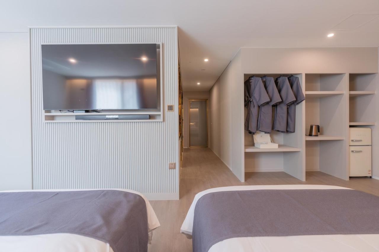 Denbasta Central Hotel Seomyeon Μπουσάν Εξωτερικό φωτογραφία