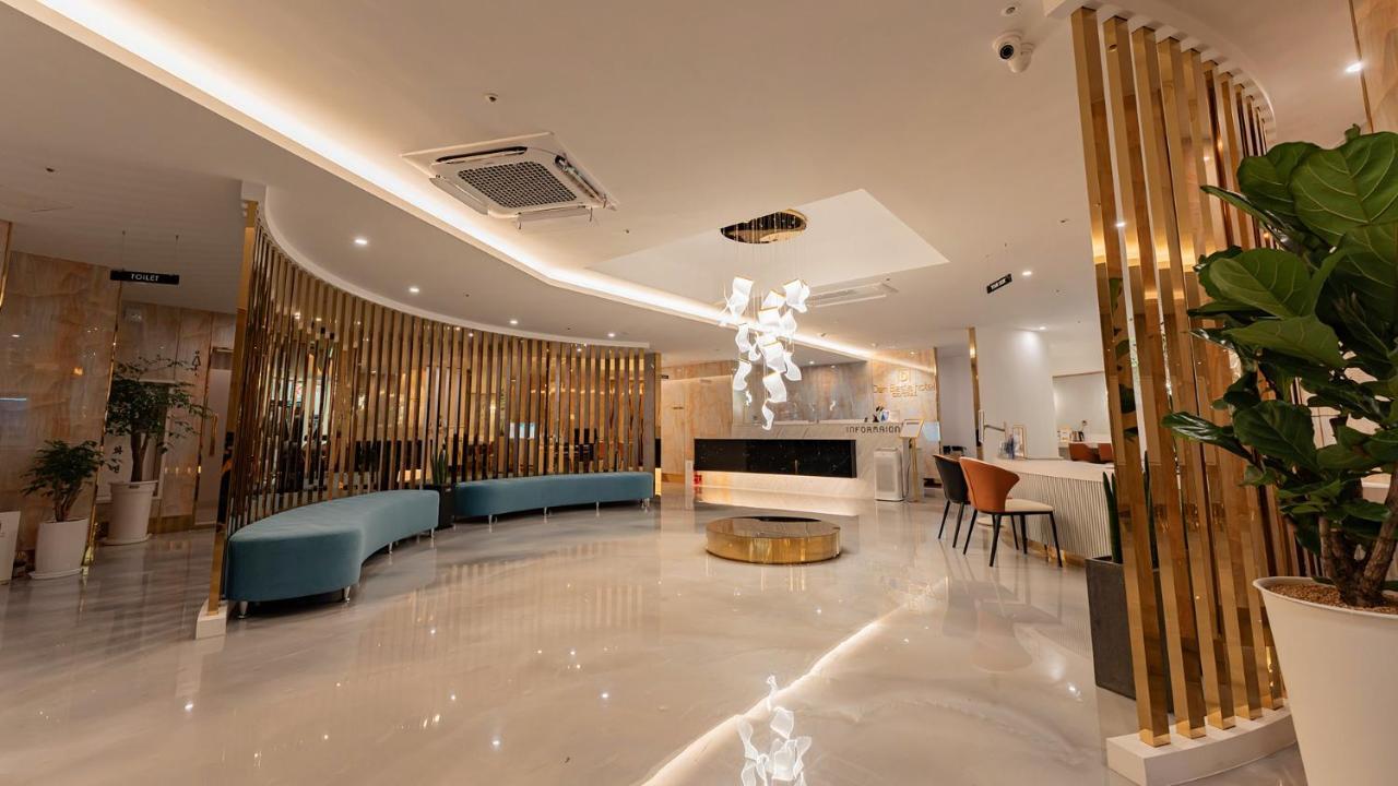 Denbasta Central Hotel Seomyeon Μπουσάν Εξωτερικό φωτογραφία