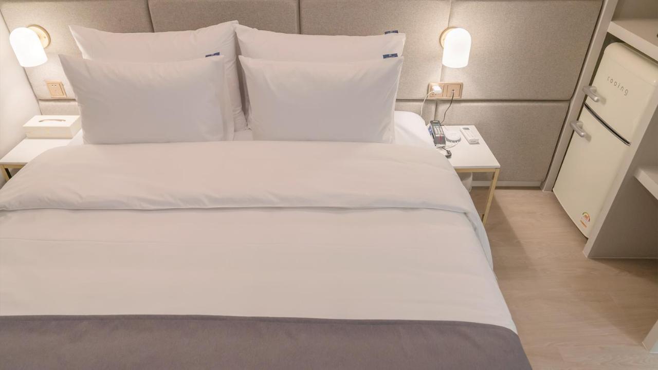 Denbasta Central Hotel Seomyeon Μπουσάν Εξωτερικό φωτογραφία