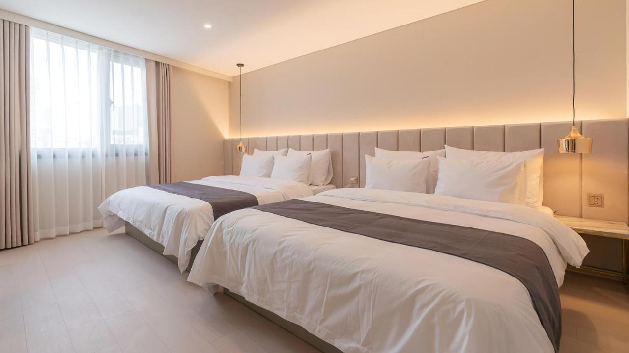 Denbasta Central Hotel Seomyeon Μπουσάν Εξωτερικό φωτογραφία