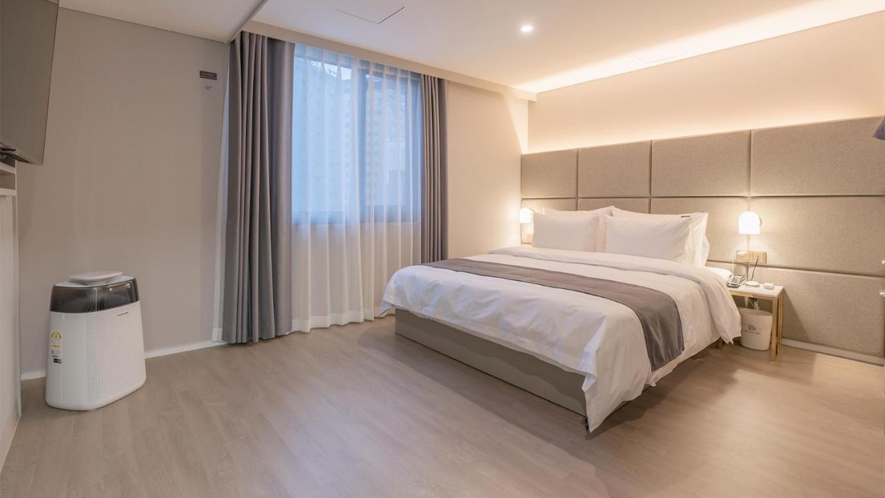 Denbasta Central Hotel Seomyeon Μπουσάν Εξωτερικό φωτογραφία