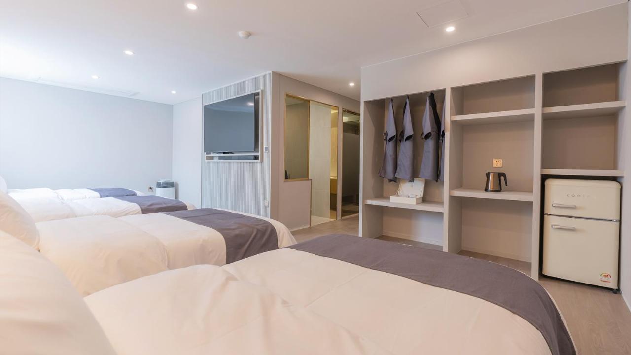 Denbasta Central Hotel Seomyeon Μπουσάν Εξωτερικό φωτογραφία